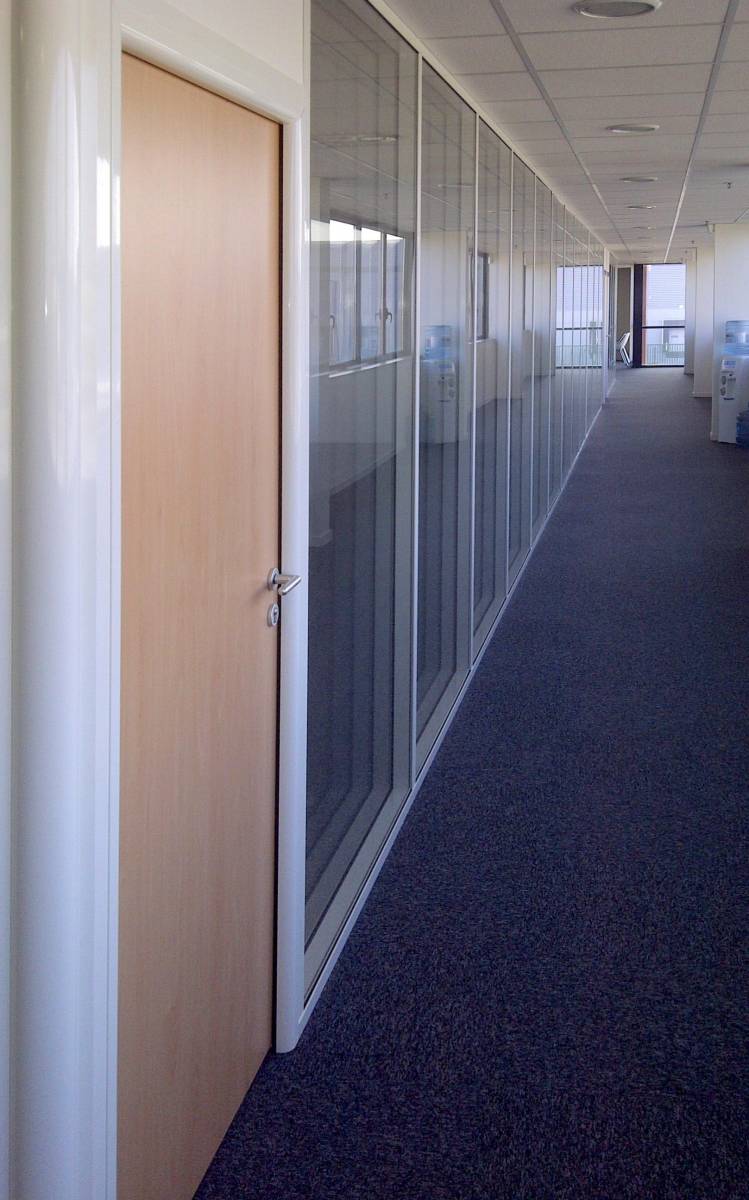 porte avec cloisons amovible vitrée