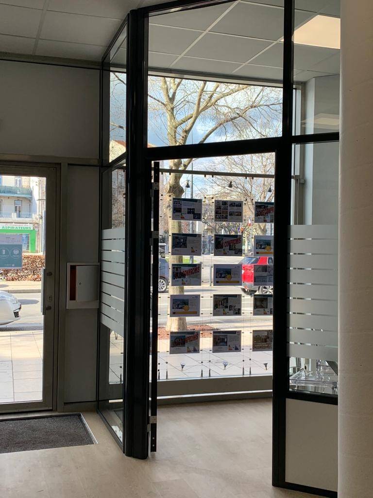 Rénovation d'une agence immobilière dans le centre de Valence