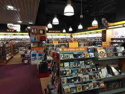 GILBERT JEUNE Librairie Généraliste Vaulx en Velin